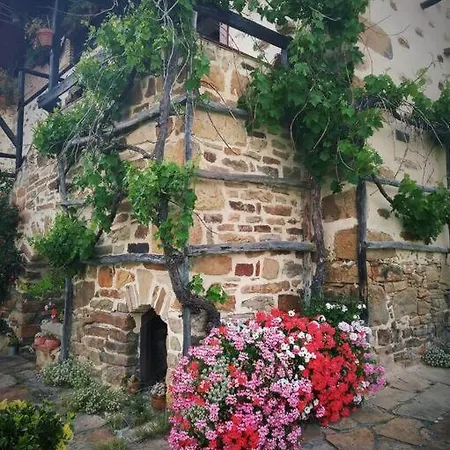 בית נופש Caserio Vasco Con Piscina Y Barbacoa *