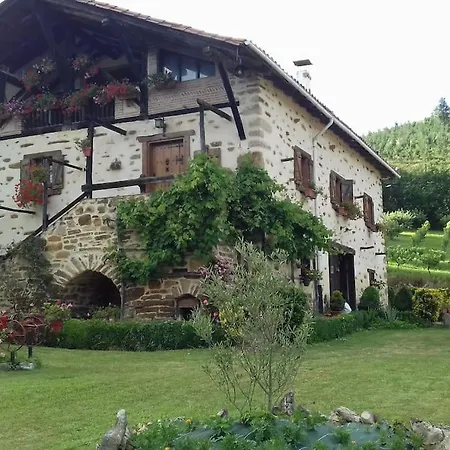 Holiday home Caserio Vasco Con Piscina Y Barbacoa Orozko